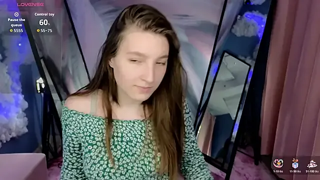 Mia_Myles on StripChat