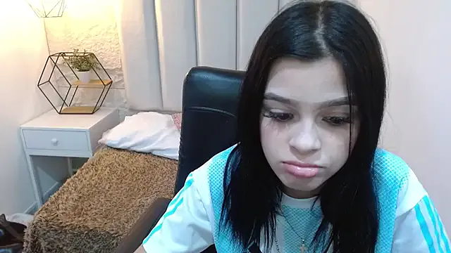 mia_velvetk