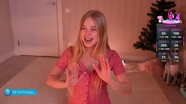 Miablueye on StripChat