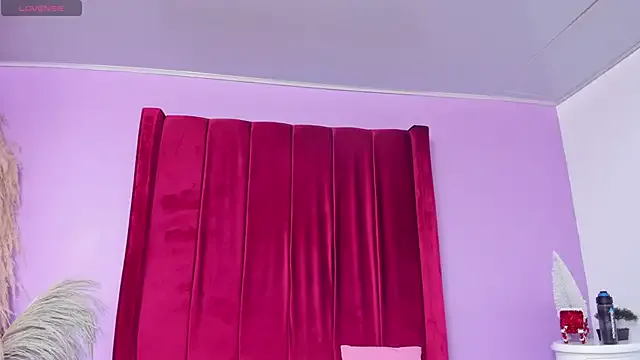 miajhonsonx on StripChat