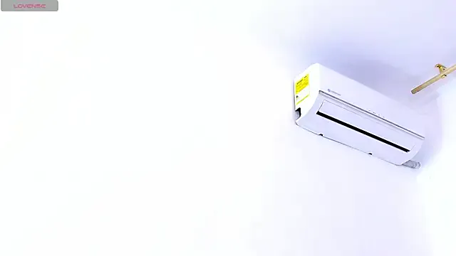 miajhonsonx on StripChat