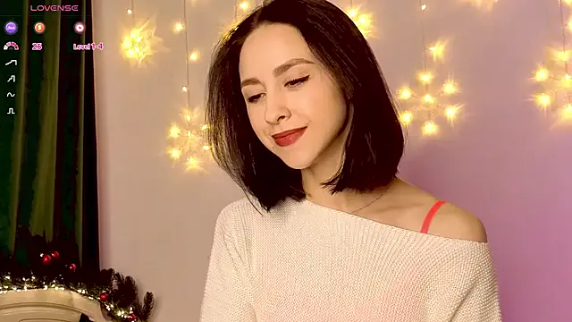 MiaSweetasHoney on StripChat