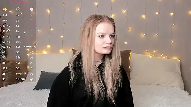 MicheleHonas on StripChat