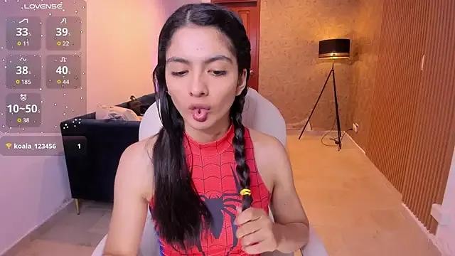 Freechat miiaa_evans on StripChat