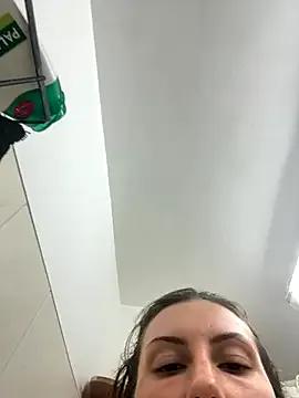 Freechat MilaRenee on StripChat