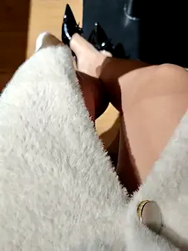 Mina-02 on StripChat