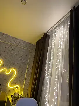 MinamiOnizuka — sucking fingers