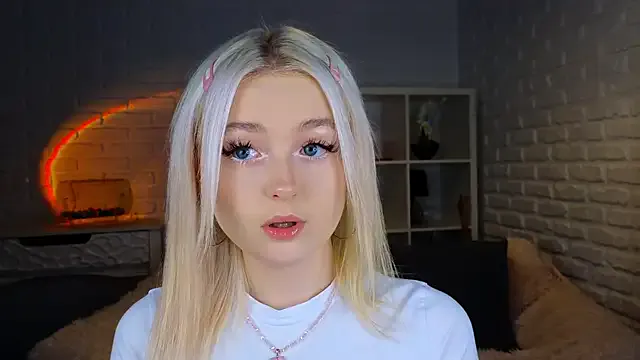 minigirl on StripChat