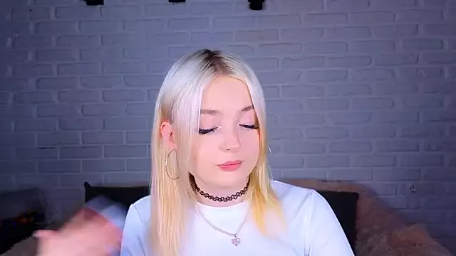 minigirl on StripChat