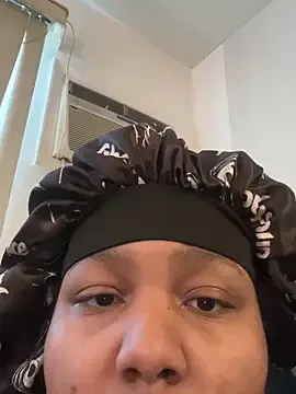 MistressKitan model from sc