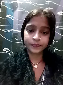 Mohni_hote on StripChat