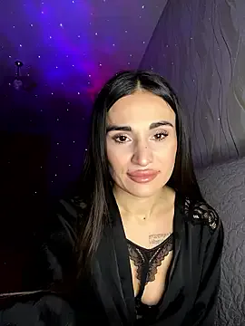 MonikaSi on StripChat