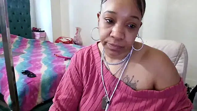 mzpretty444 on StripChat