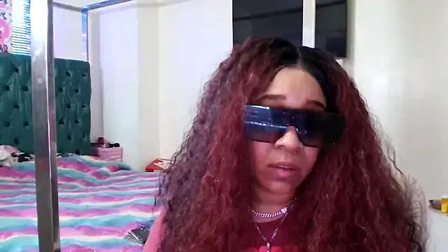 mzpretty444 on StripChat