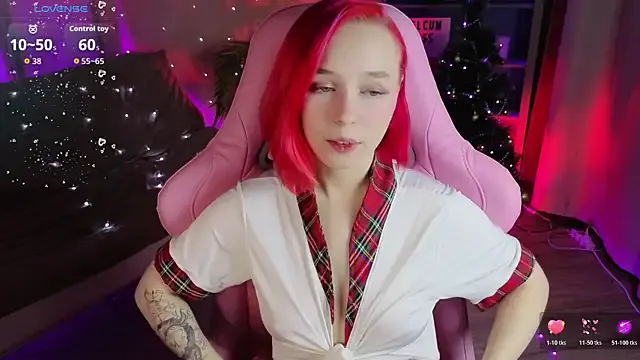 NaomiYoru on StripChat