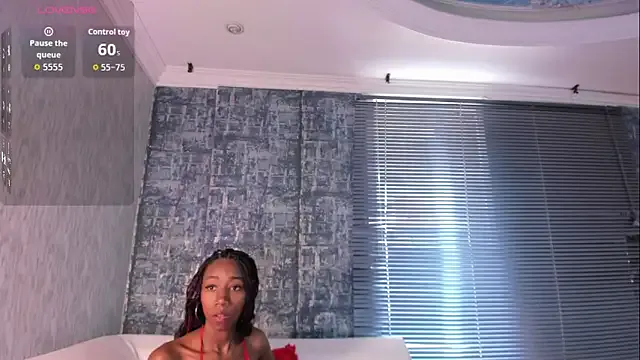 NathalyLeen on StripChat