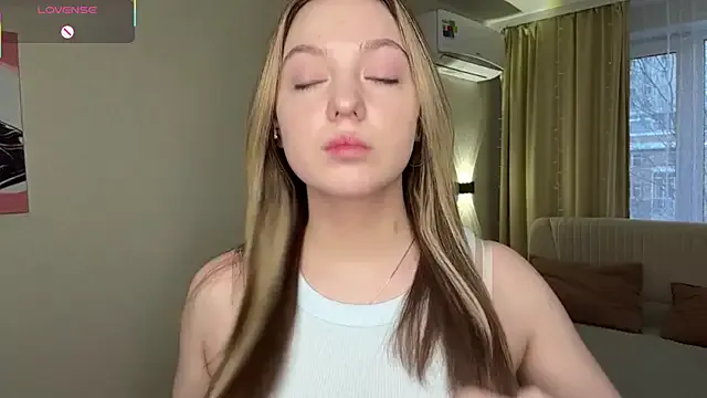 NguyetHankey on StripChat