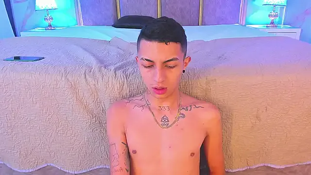 NickandAbby_ on StripChat