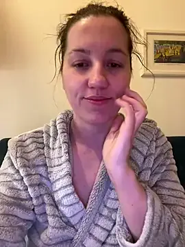 Nicole-Ray on StripChat