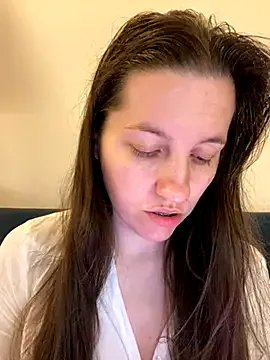 Nicole-Ray on StripChat