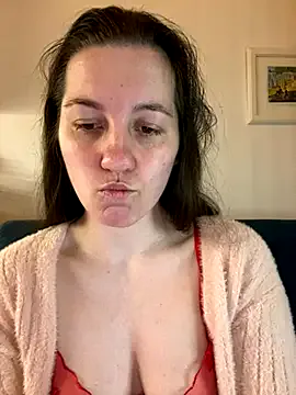 Nicole-Ray on StripChat