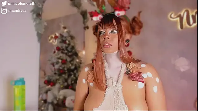 Nicolemorelli2 on StripChat