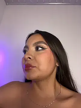 Nicollewest1 — Show Boobs