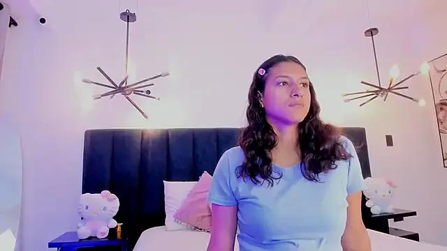 Freechat niia7 on StripChat