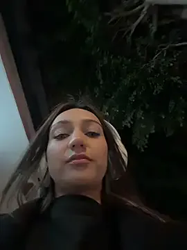 Ninabigtitied on StripChat