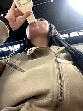 StripChat oh_nina is Freechat oh_nina — Fuck tits in mall