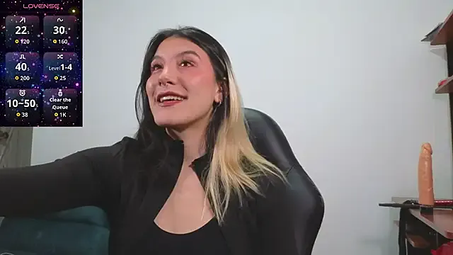 Olivia_Young on StripChat