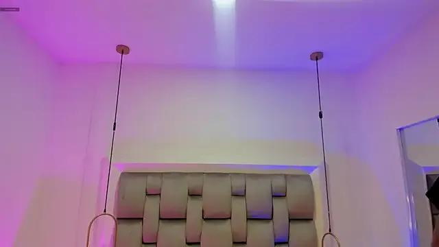 OnlyGia on StripChat