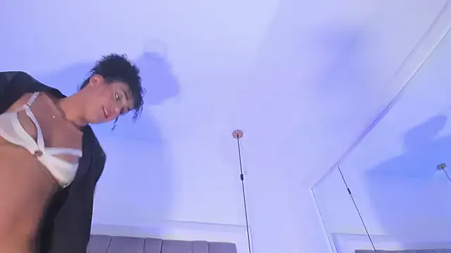 OnlyGia on StripChat