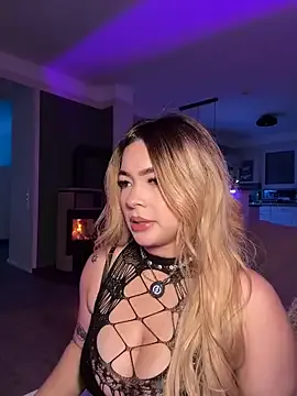 OriannaFox on StripChat