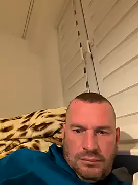 ostry198628's avatar