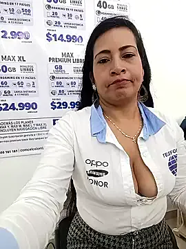 PAULA20- on StripChat