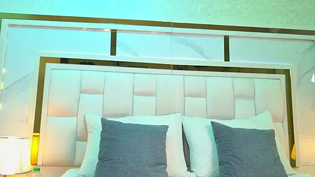 paulina_cano on StripChat