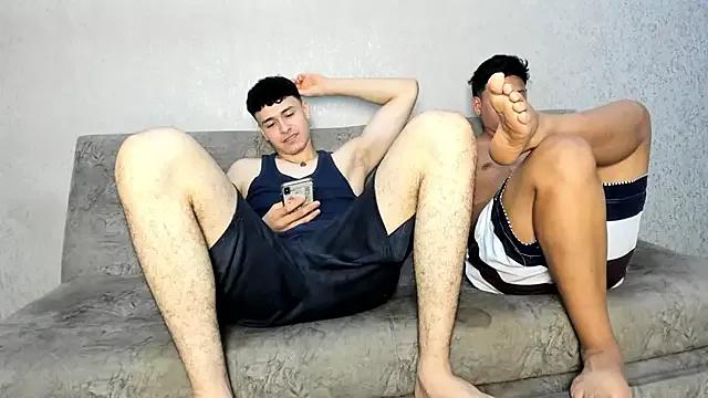 Freechat pelusos_mens on StripChat