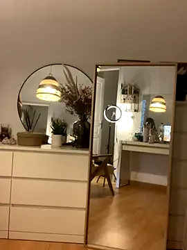 Petite_minette30 on StripChat