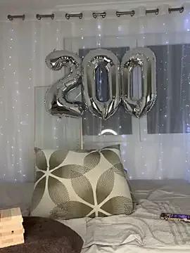 StripChat petrouchkaaa_ is Freechat petrouchkaaa_ — CHOISIS UNE PICE DE BOIS