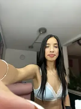 Praga_Pink — SHOW BOOBS IN THE GARDEN