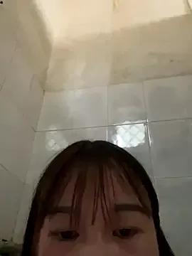 Freechat qinejr37 on StripChat