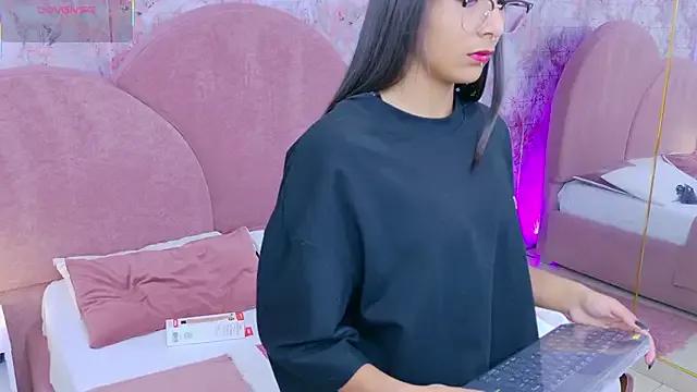 Freechat RavenGloomy on StripChat