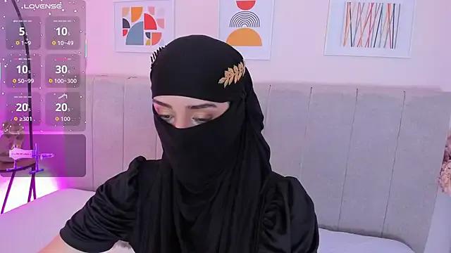 Freechat rawiya on StripChat