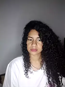 RizHoney — lit massge in boobs