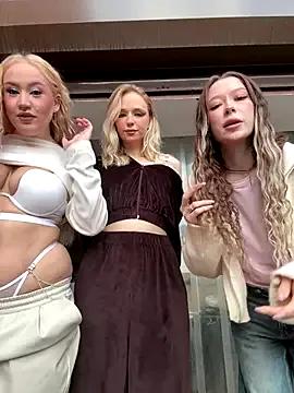 RollDolls — GOOD MORNING(SHOW ME YOUR BOOBS)