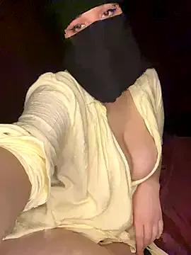 Private RooVaaN-Xx on StripChat
