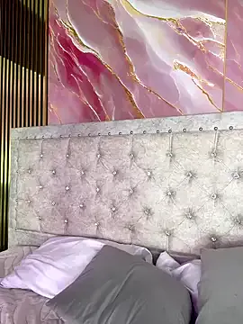 Rousse_blue on StripChat