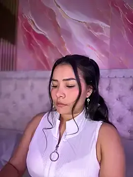 Rousse_blue on StripChat