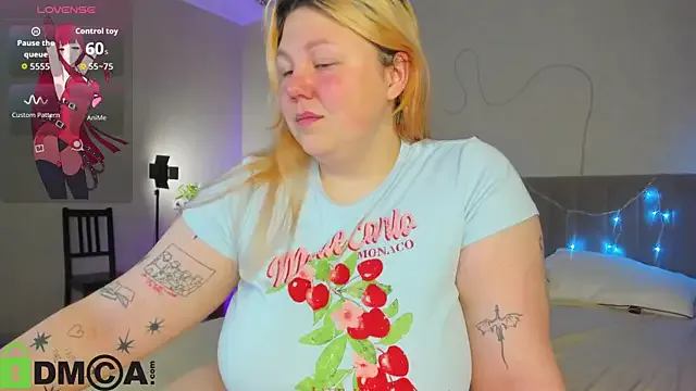 Ruth_Oliver on StripChat